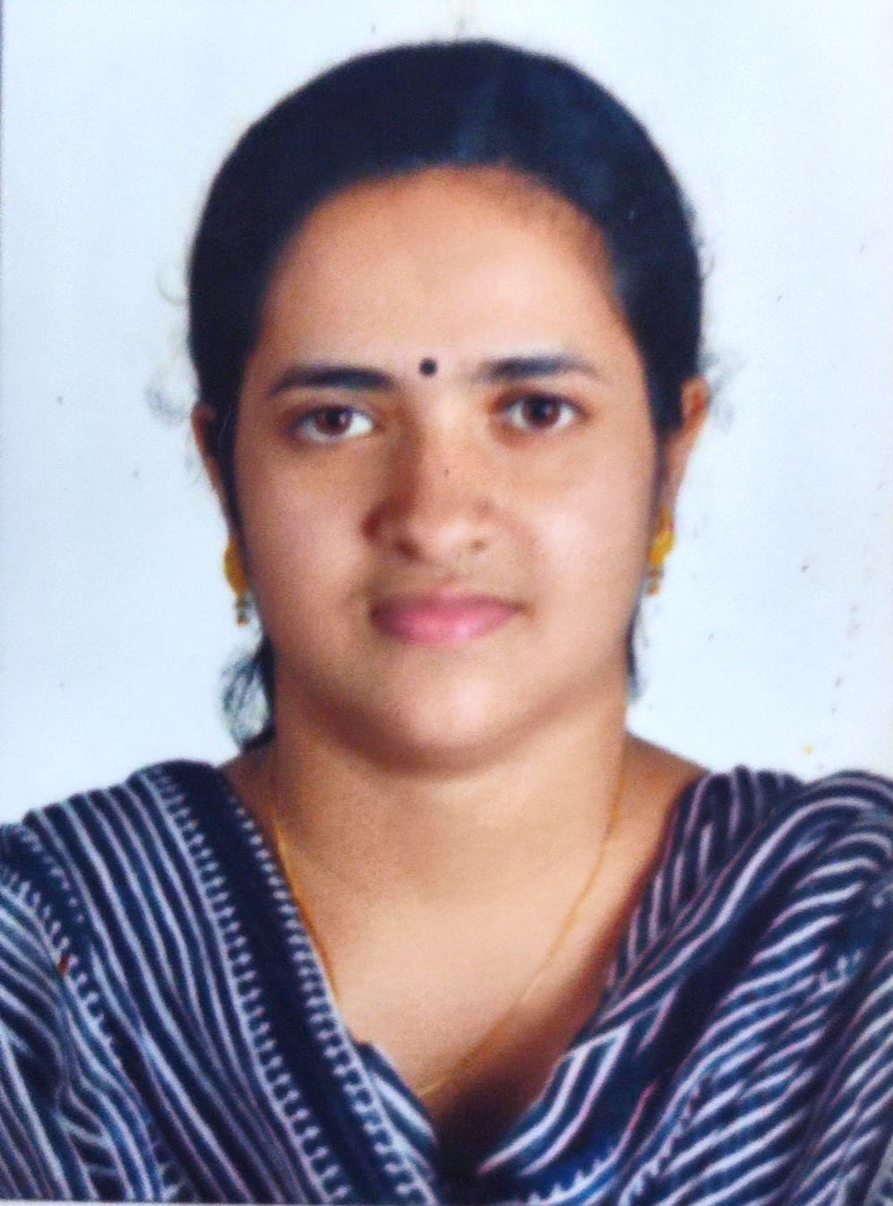 st-george-college-aruvithura-Ms. Stellamary PP;